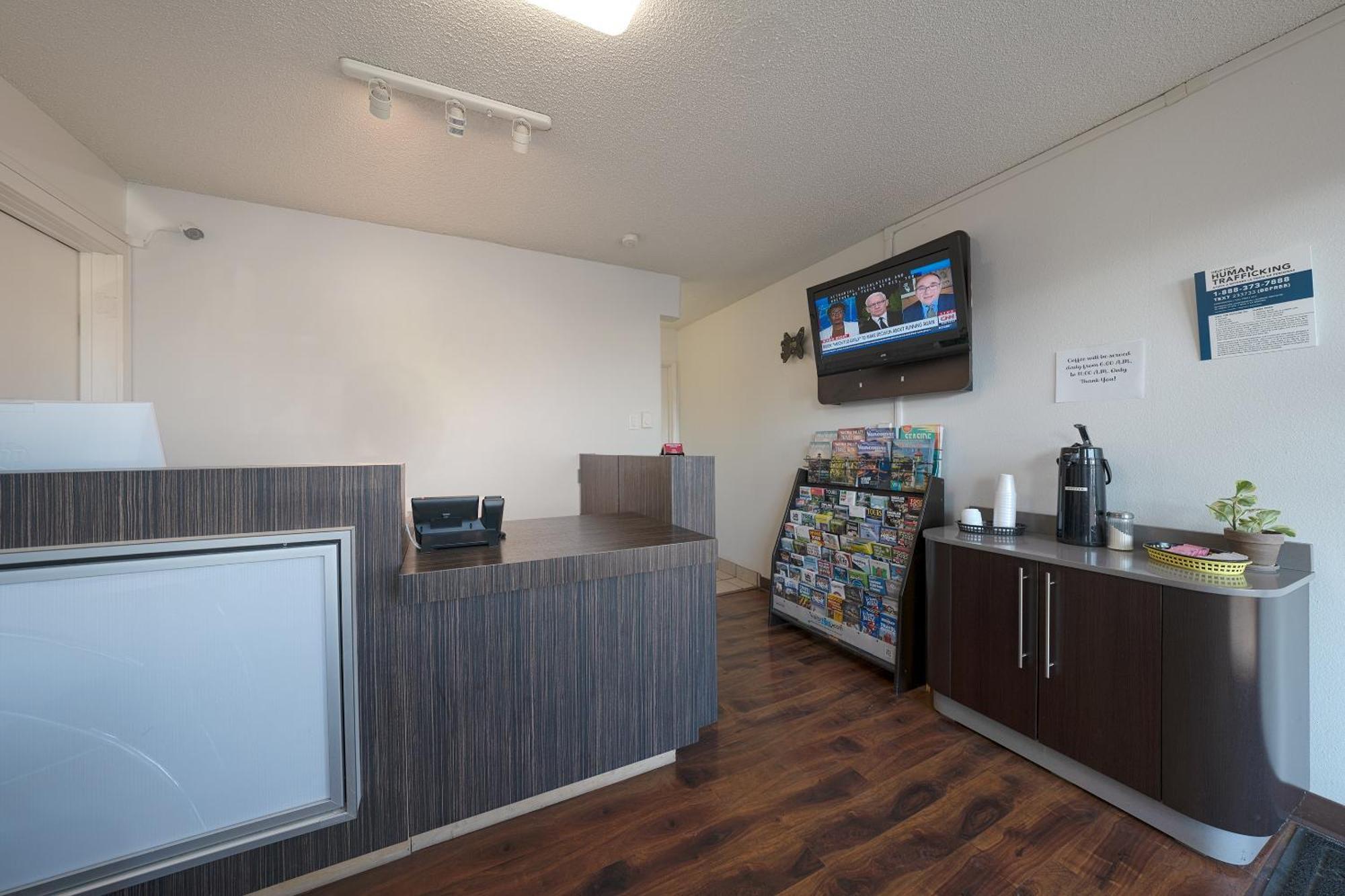Oyo Hotel St Helens Or Сент-Хеленс Экстерьер фото